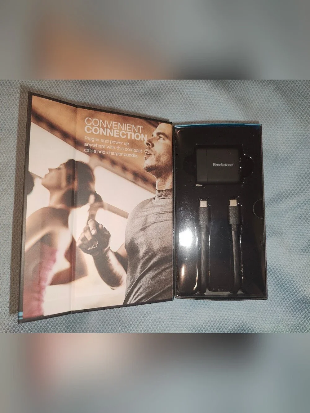 NWT Brookstone USB-C To USB-C 45W Fast Charging Block And 6' Cable